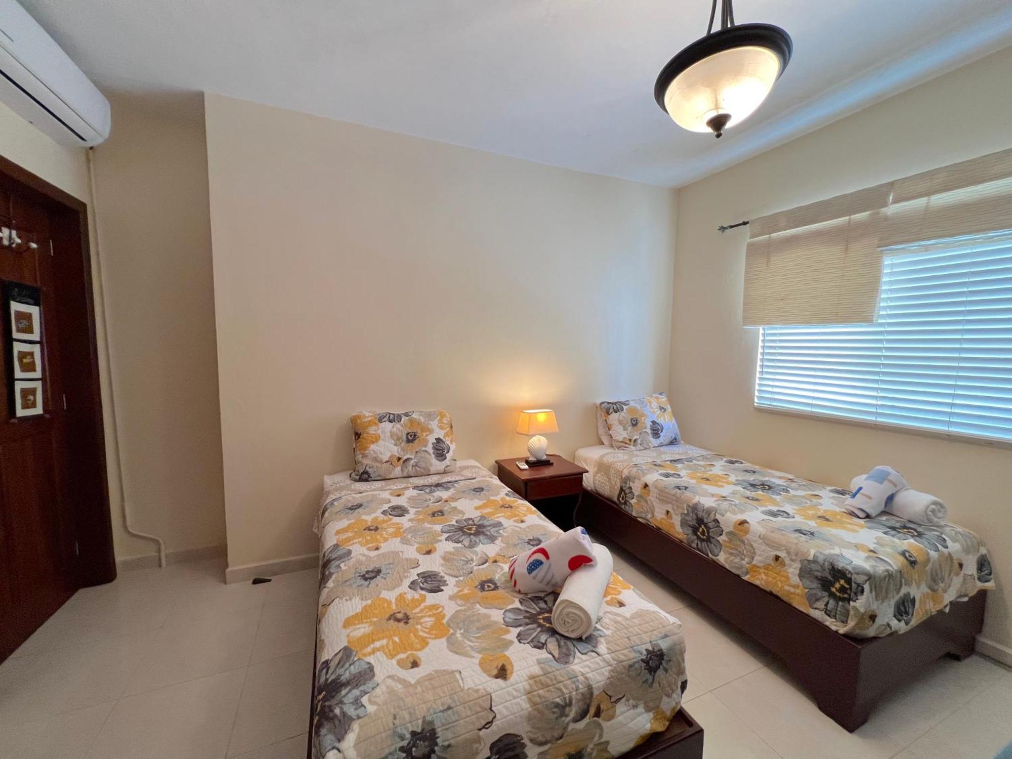Los Corales And - Beach Club, Spa, Restaurants