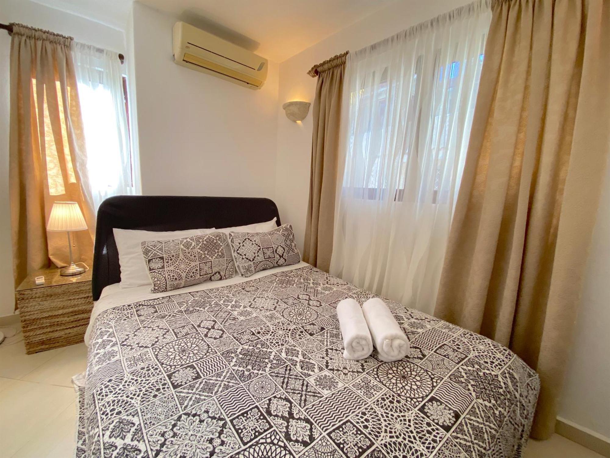 Los Corales And - Beach Club, Spa, Restaurants Hotel Punta Cana