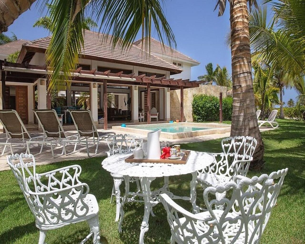Bed & Breakfast Luxury With Maid *