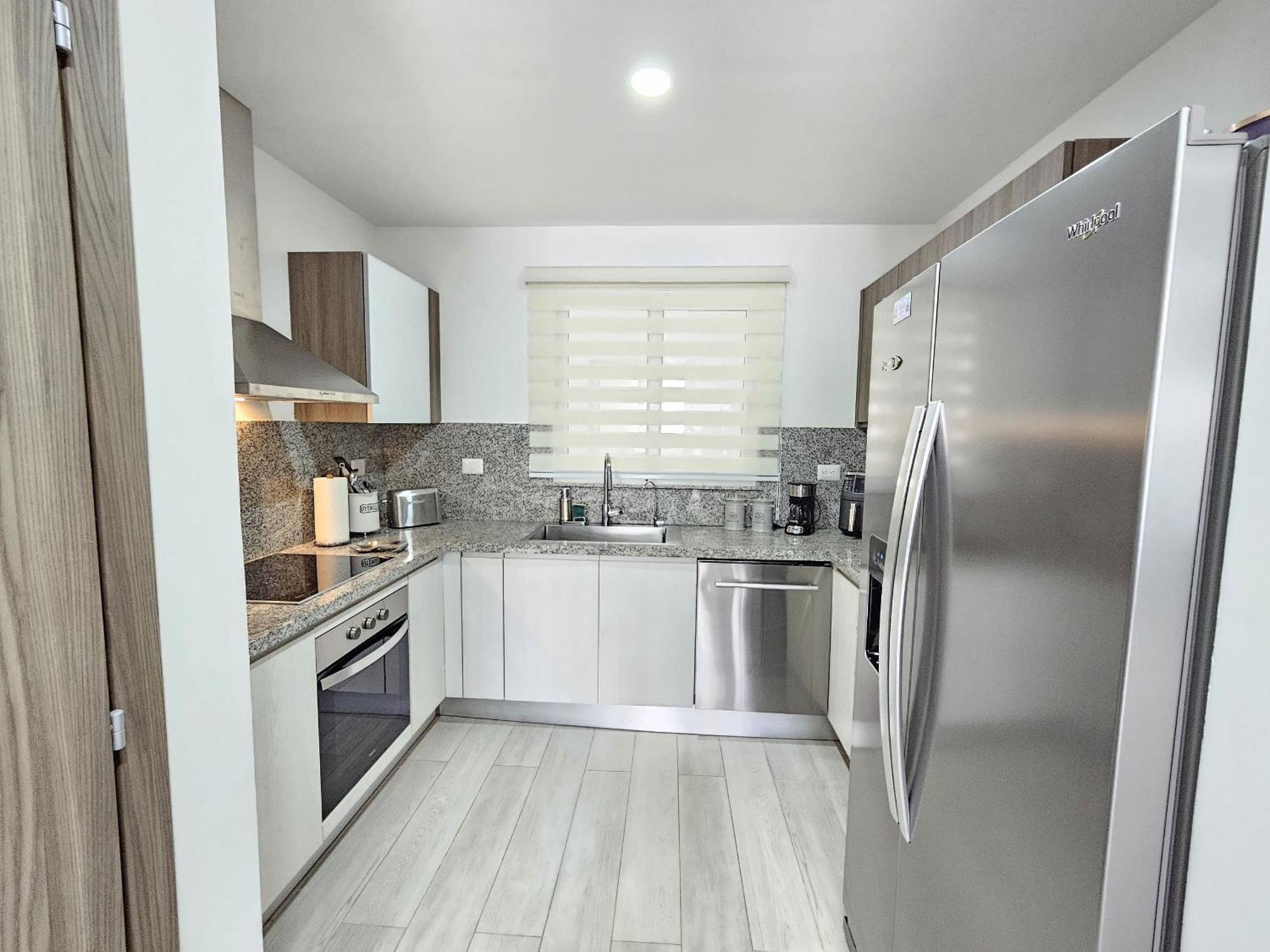 Apartment Melody 2bdr With Pool View In Coral Bay #2