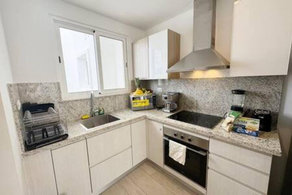 Cozy And Modern With Pool And Golf View Apartment *