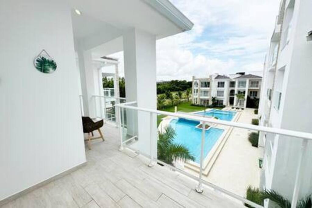 Apartment Cozy And Modern With Pool And Golf View *