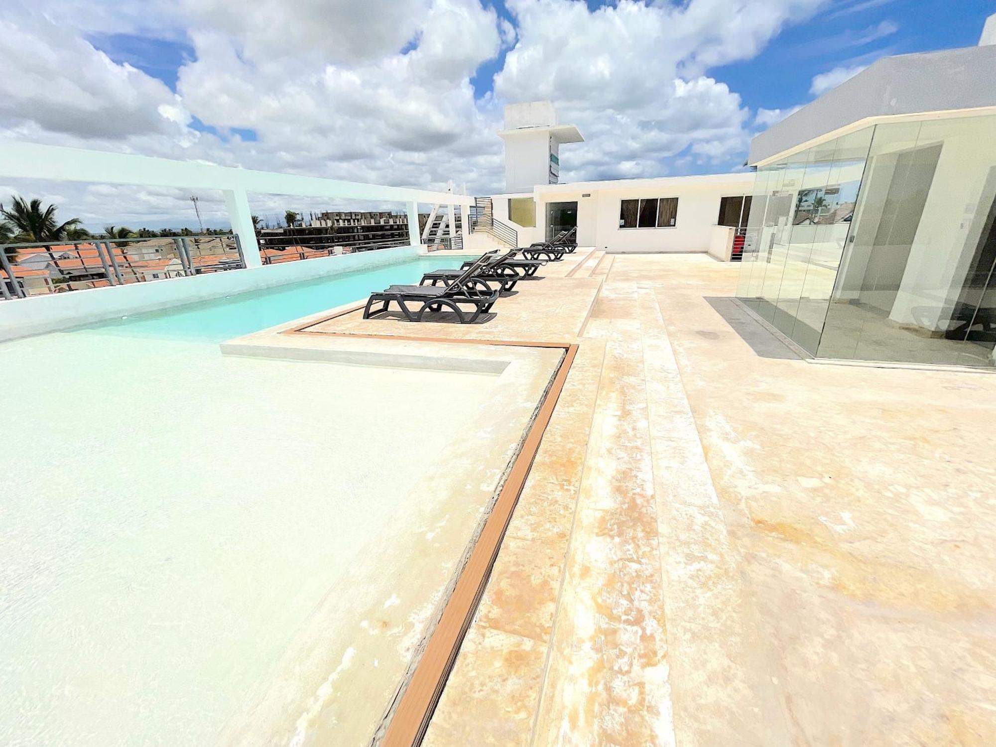Hotel Rooftop Pool Ducassi Bavaro Beach Clubb& Spa