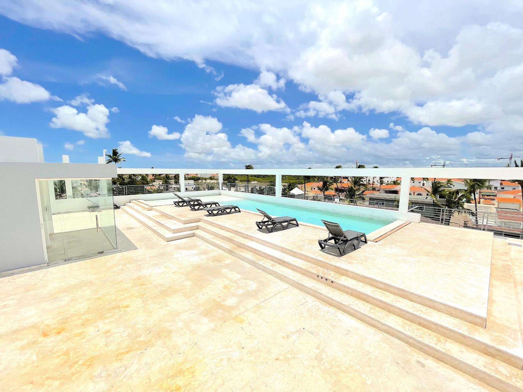 Rooftop Pool Ducassi Bavaro Beach Clubb& Spa 5*