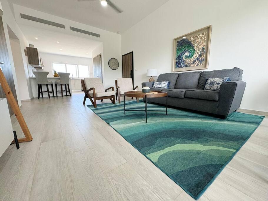 Peaceful Haven Overlooking The Golf Course Apartment