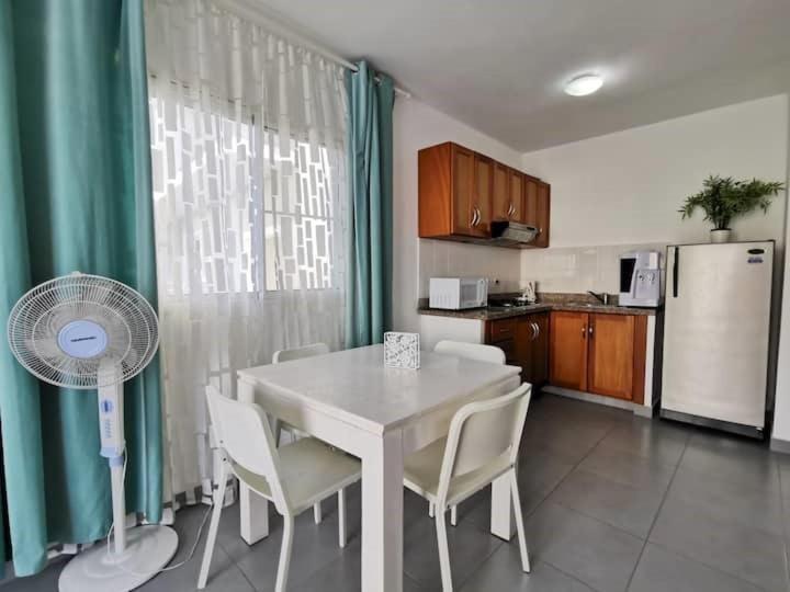 Apartment Coral Pool View - Playa Los Corales