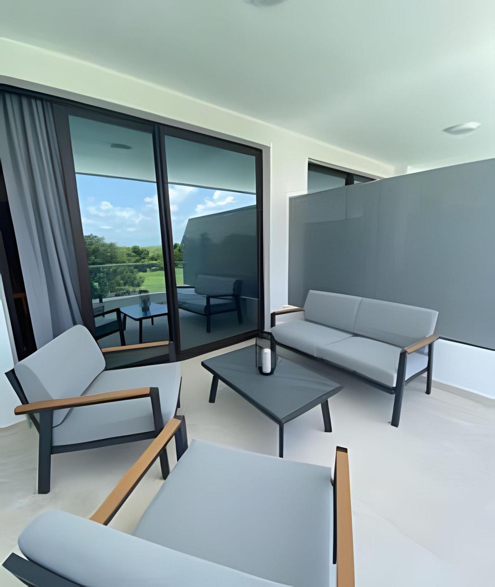 G307b: In Luxury Overlooking The Golf At Cana Apartment *