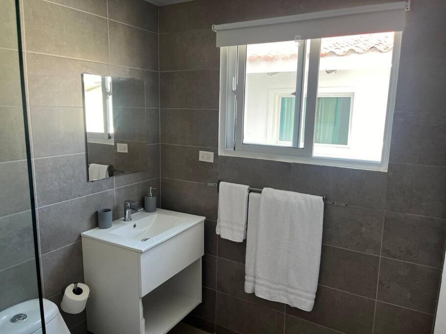 Penthouse Moderno, Playa Privada Apartment