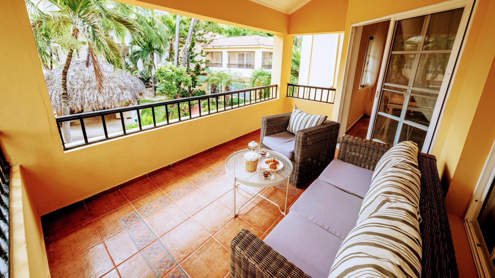 Apartment 50 Steps To Private Poolside Rooftop Terrace
