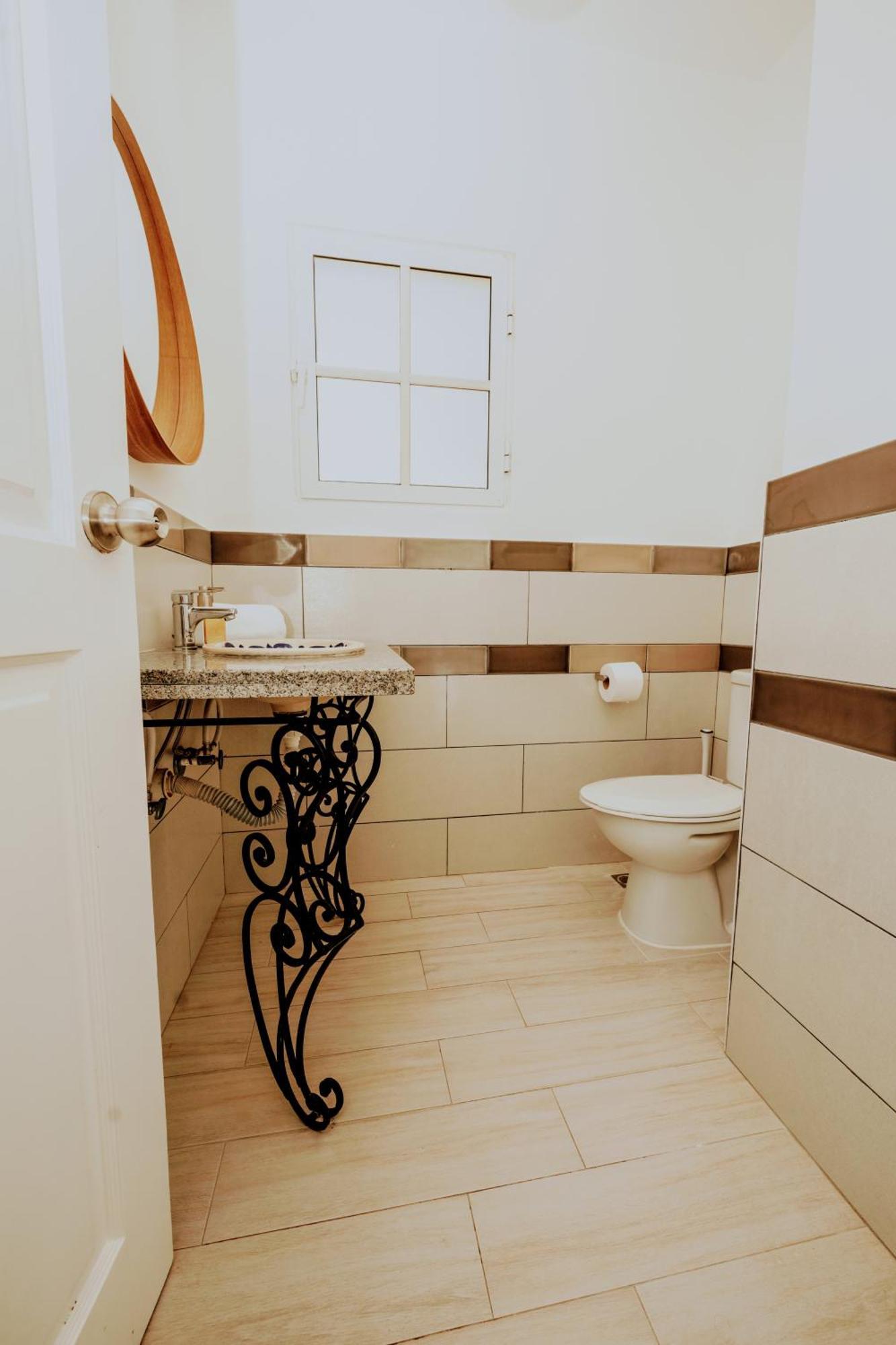 Apartment 50 Steps To Private Poolside Rooftop Terrace