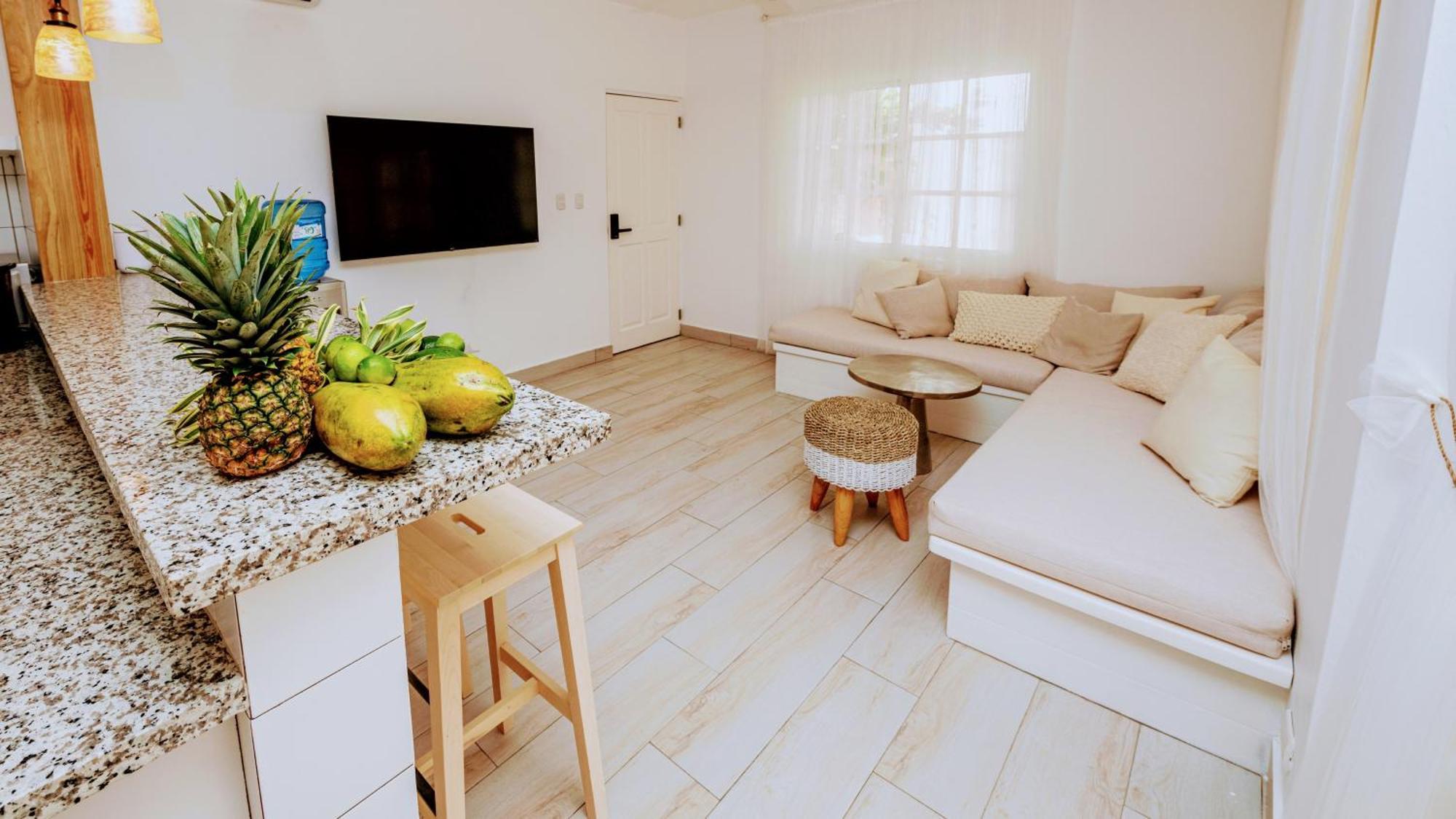 Apartment 50 Steps To Private Poolside Rooftop Terrace