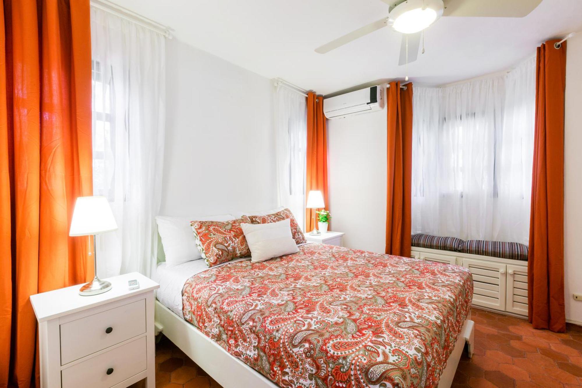 Aventura Los Corales Beach And Spa Hotel 5*