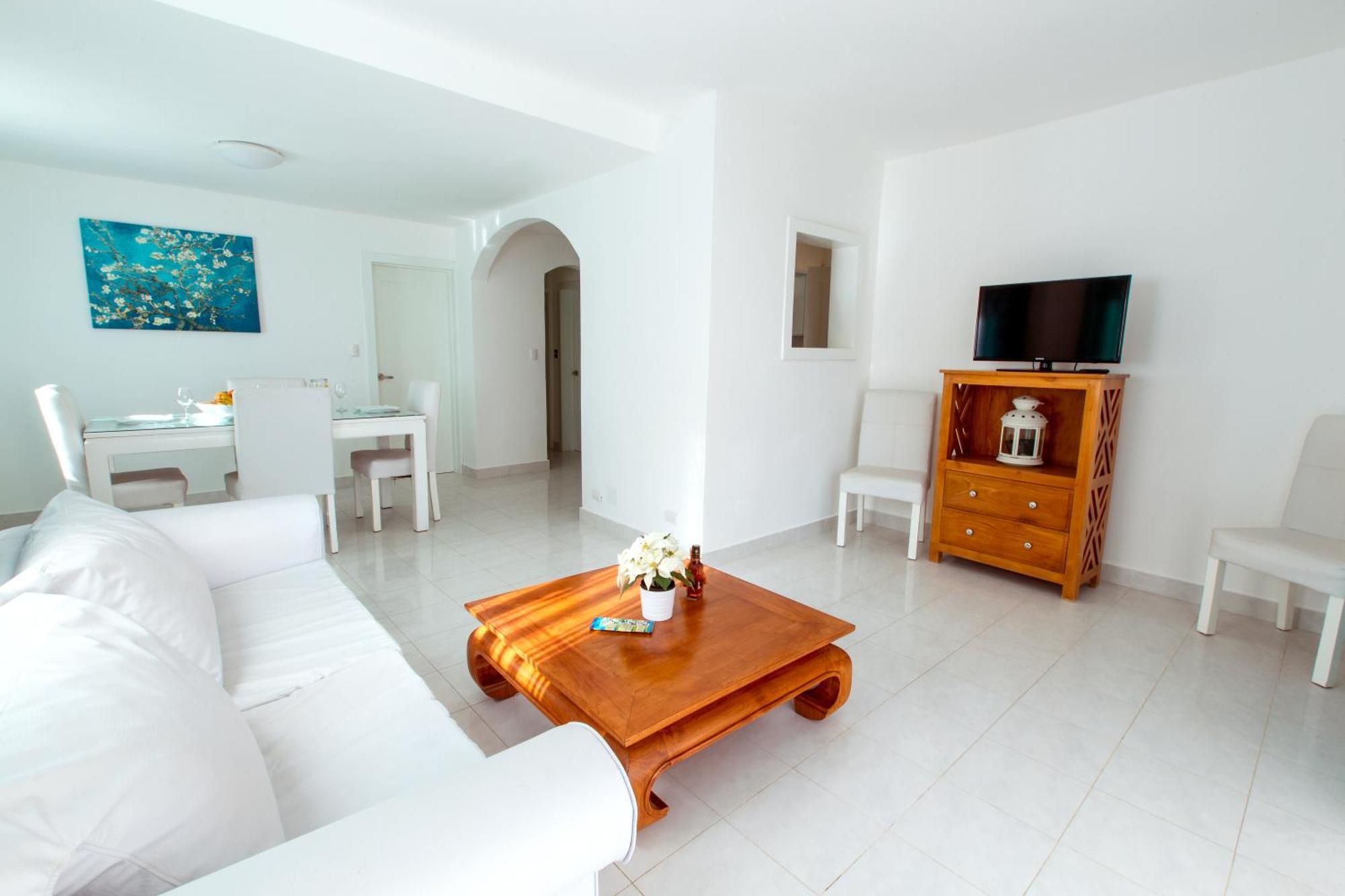 Aventura Los Corales Beach And Spa
