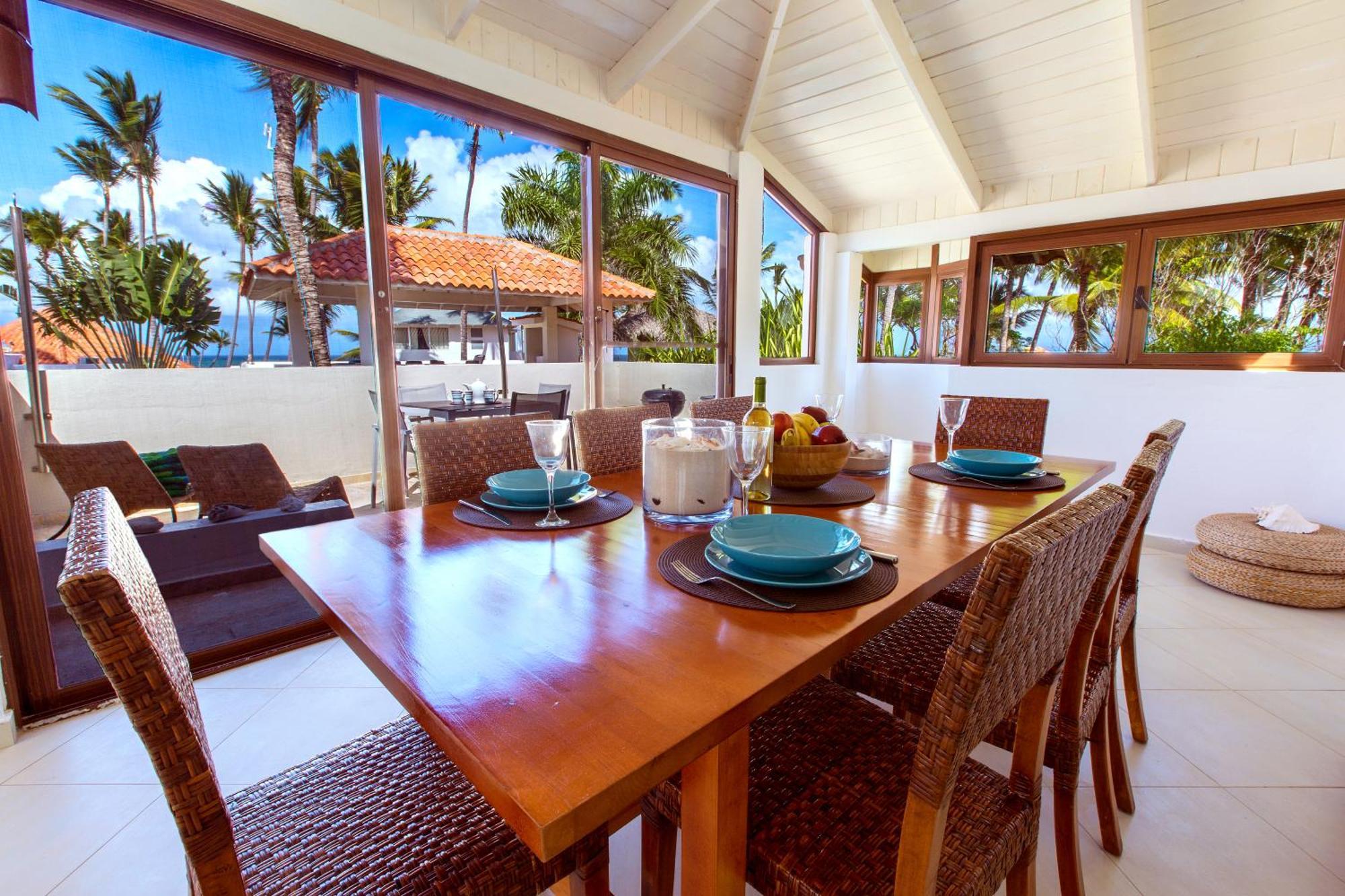 Aventura Los Corales Beach And Spa Hotel 5*