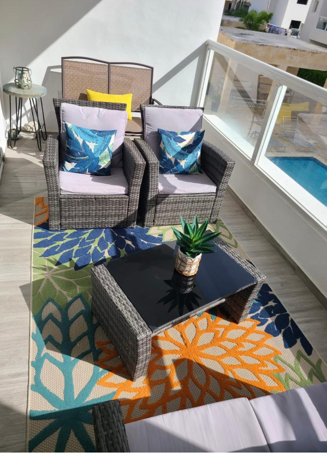 Apartment Cozy 2 Bedroom 7 Minutes Walk To Beach.