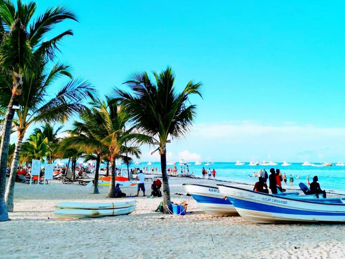 Hot Tub, Pool, Walk To Fun, Beach, Dining, Shops Apartment *