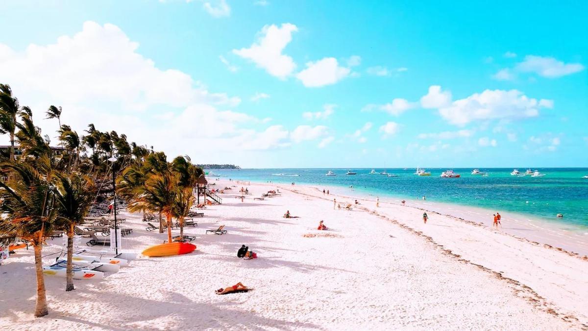 Hot Tub, Pool, Walk To Fun, Beach, Dining, Shops Apartment *