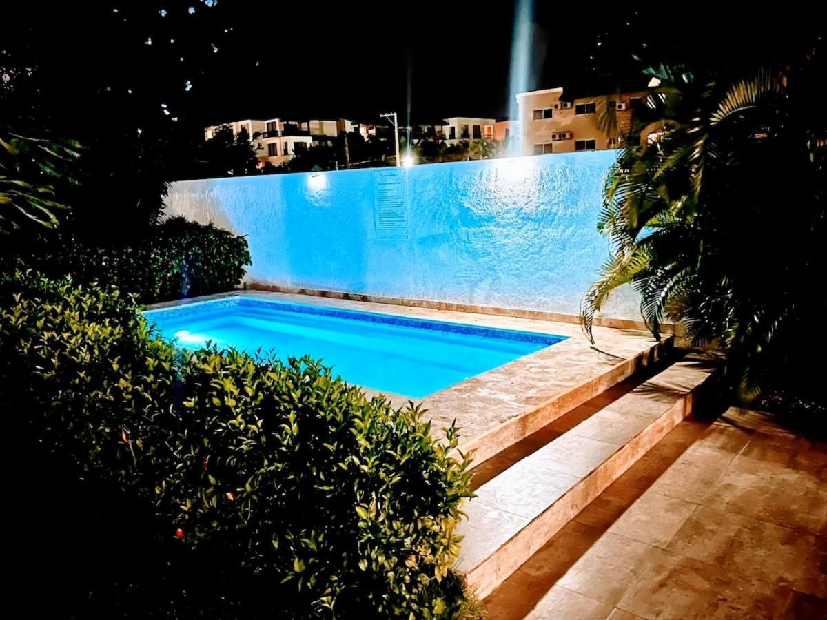 Apartment Hot Tub, Pool, Walk To Fun, Beach, Dining, Shops