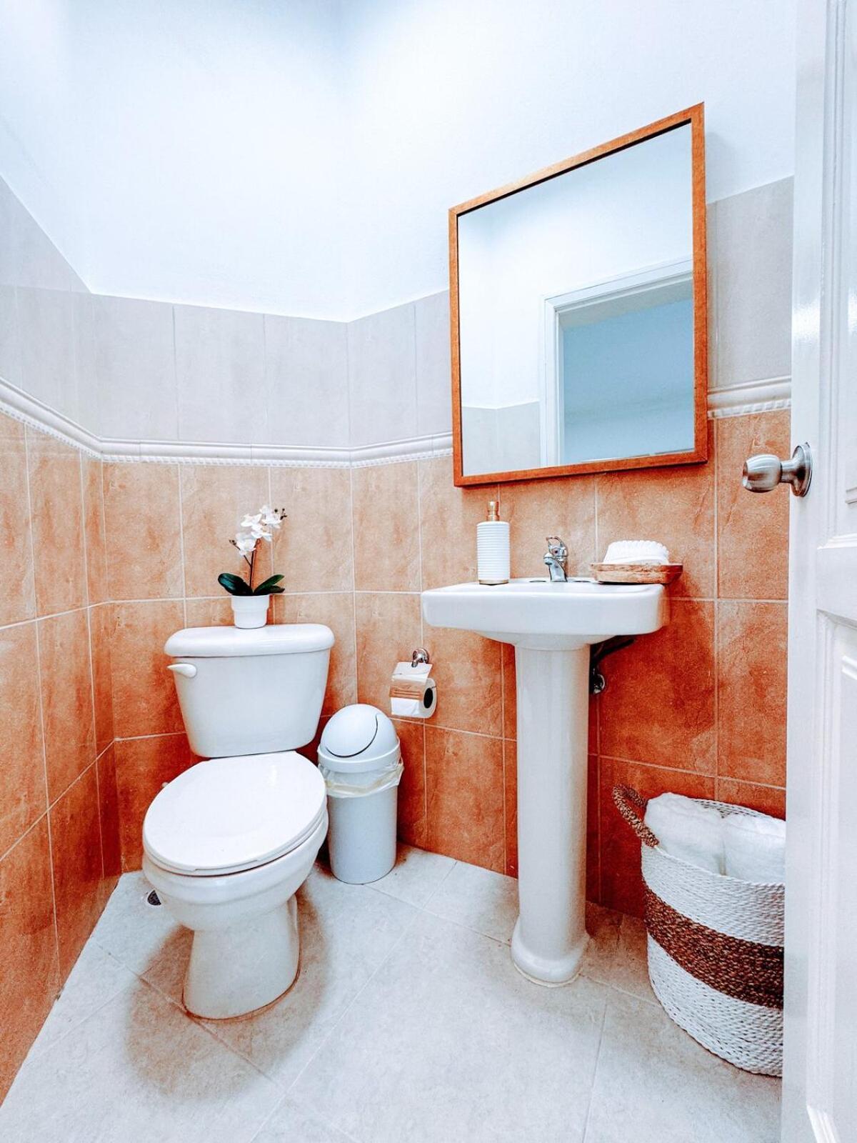 Apartamento Backyard, Pool View, Walk To Beach, Dining, Shops Punta Cana