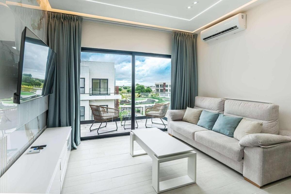 Apartment Chic Tropical Escape With Private *