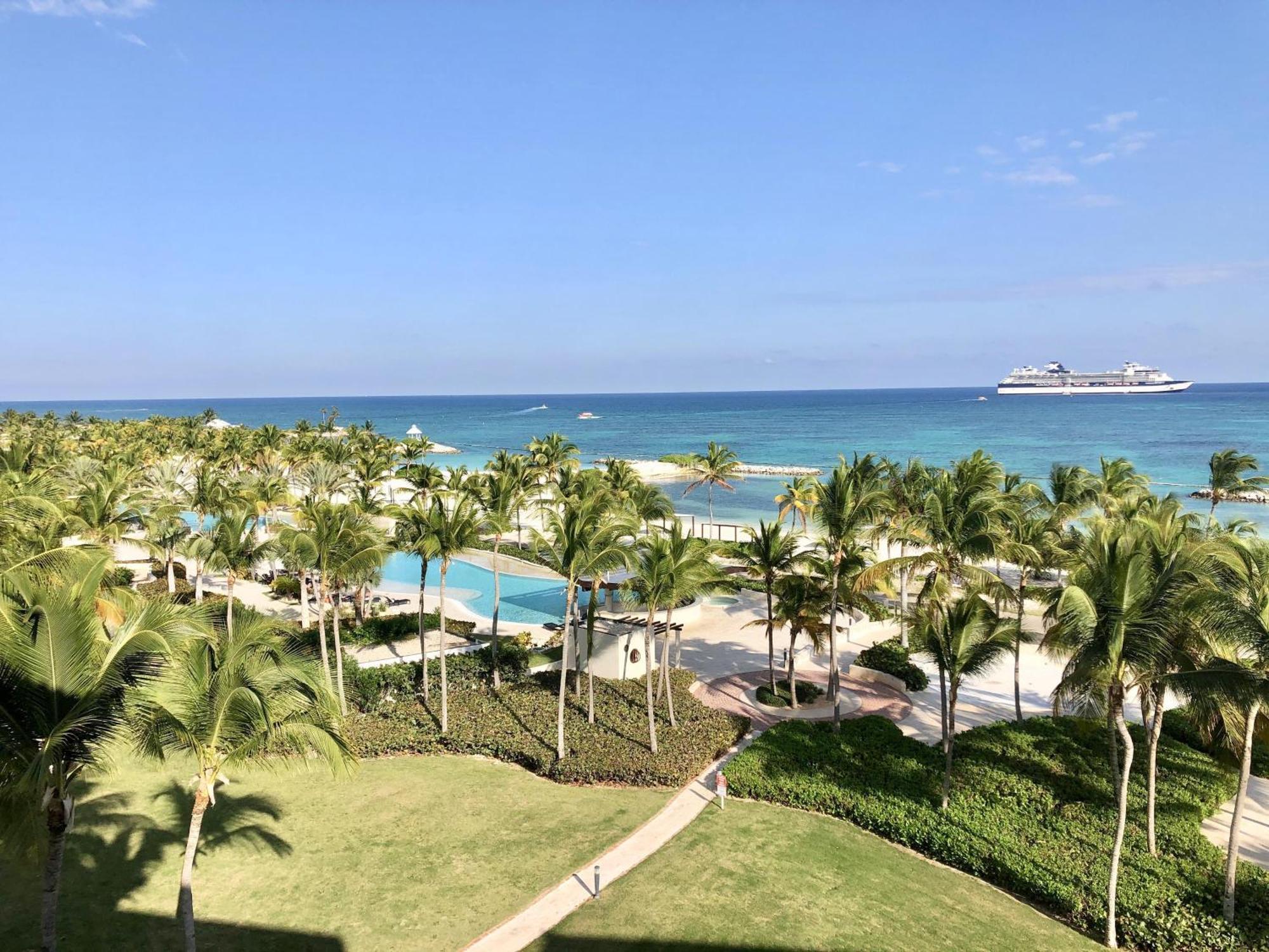 Amazing Beachfront Cap Cana, Apartment