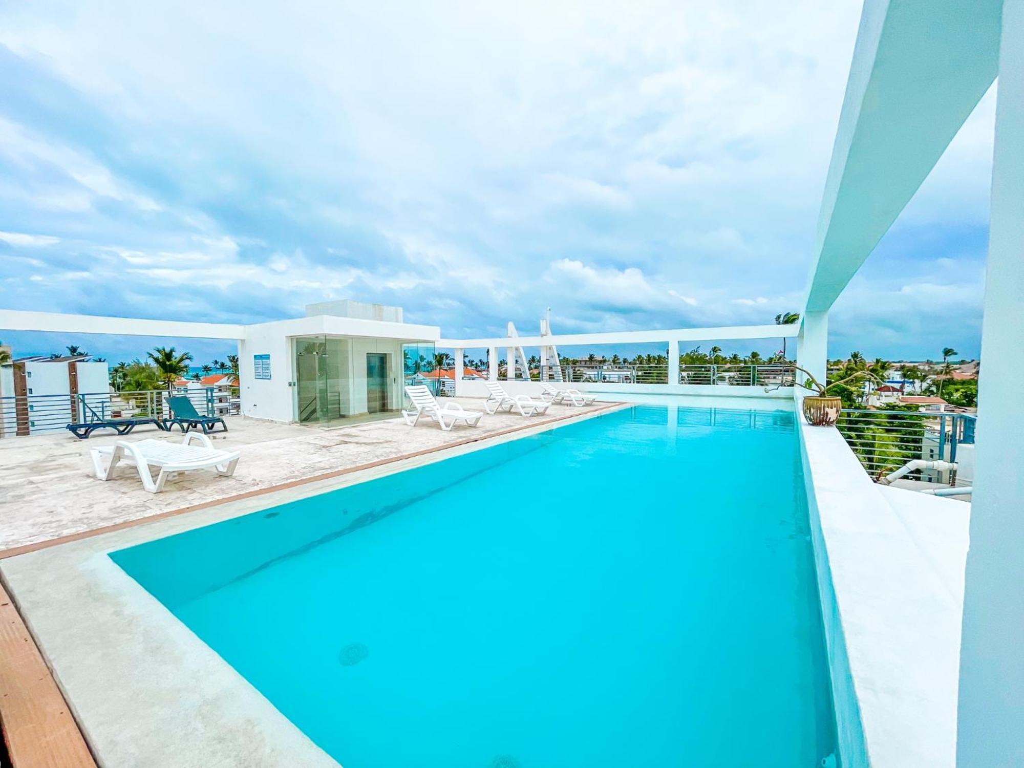 Rooftop Pool Ducassi Bavaro Beach Club & Spa Hotel Punta Cana