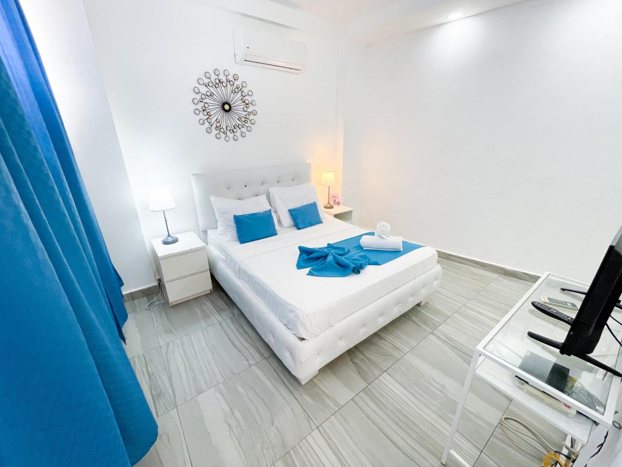 Ducassi Vacation - Bavaro Club - Wifi - Parking Hotel 5*