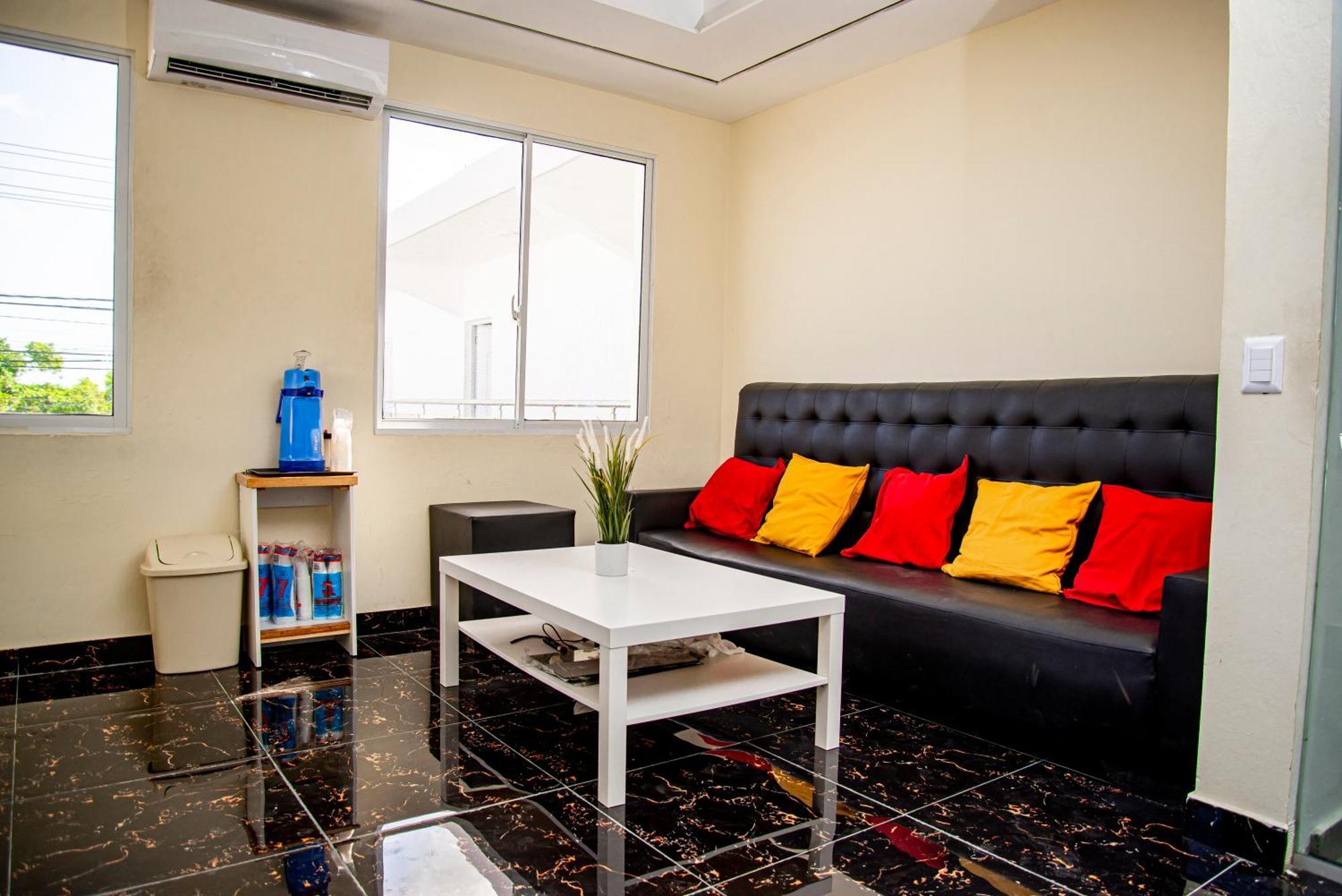 J&m Aparthotel