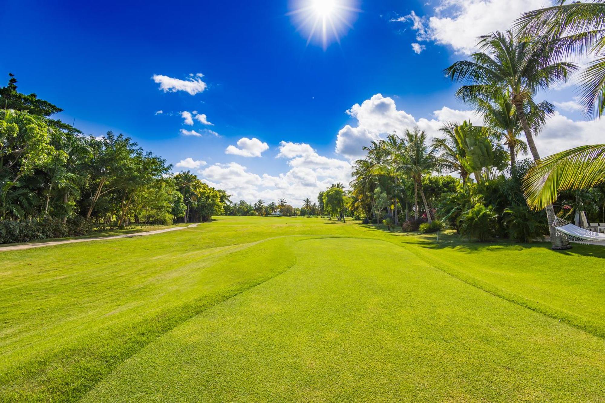 Luxury In - Exclusive Waterfall With Private Pool, Bbq, Maid, Golf