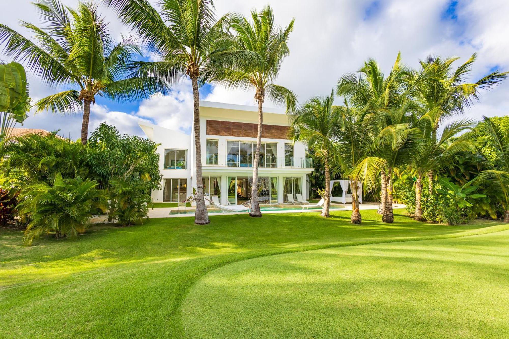 Luxury In - Exclusive Waterfall With Private Pool, Bbq, Maid, Golf Villa Punta Cana