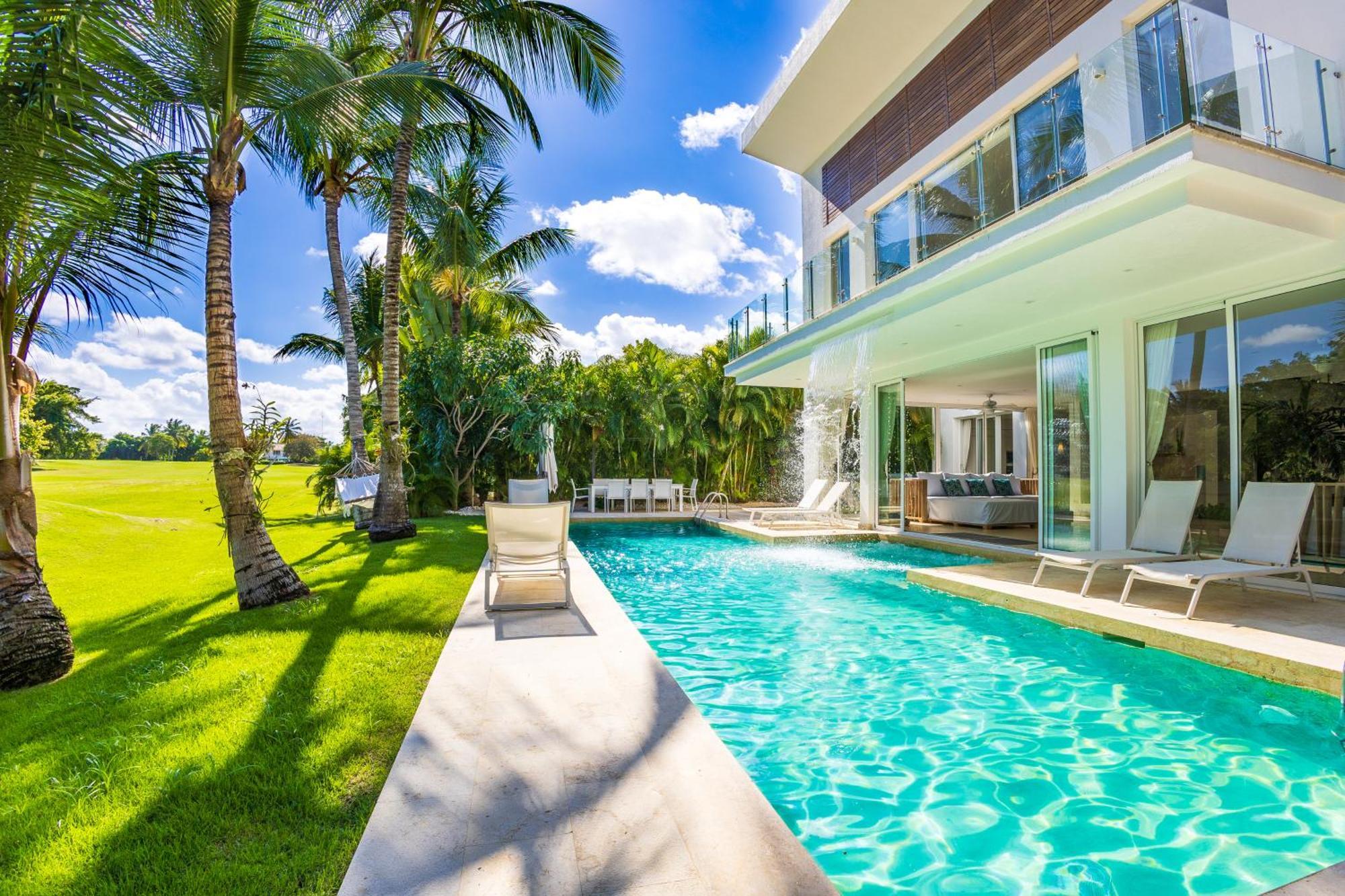 Villa Luxury In - Exclusive Waterfall With Private Pool, Bbq, Maid, Golf Punta Cana