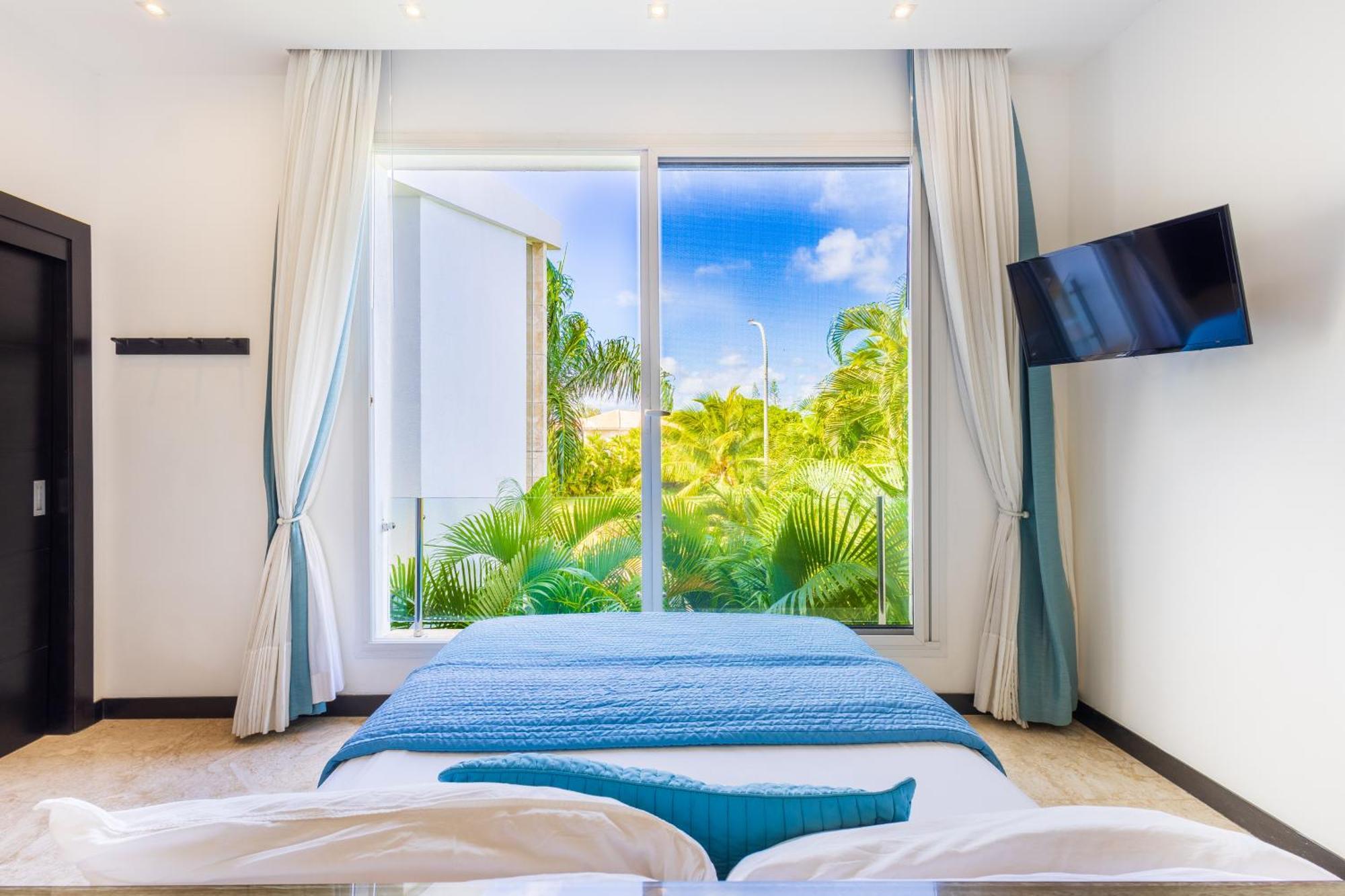 Luxury In - Exclusive Waterfall With Private Pool, Bbq, Maid, Golf *