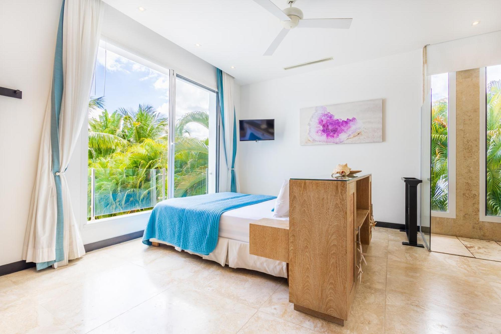 Luxury In - Exclusive Waterfall With Private Pool, Bbq, Maid, Golf