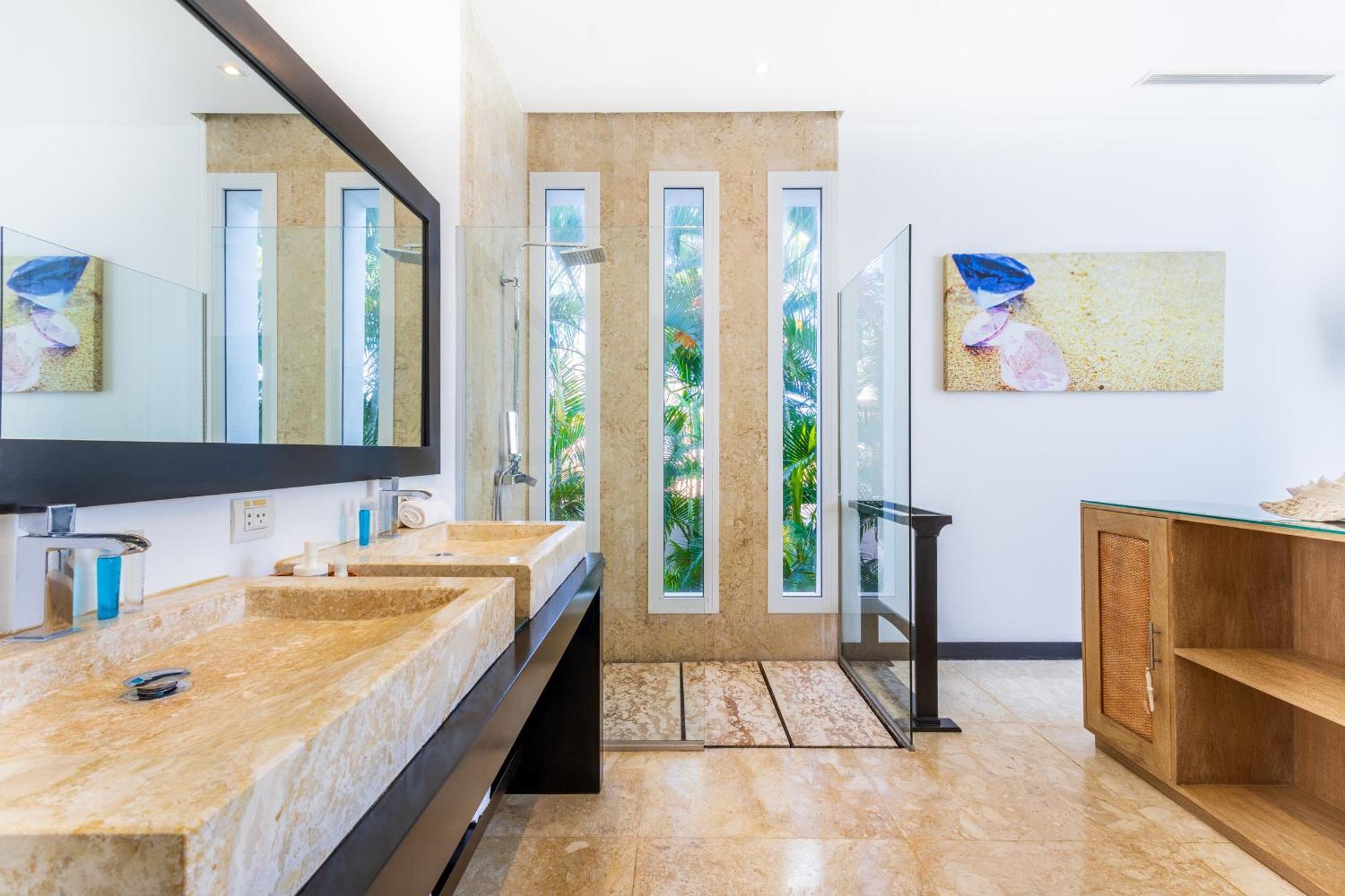 Luxury In - Exclusive Waterfall With Private Pool, Bbq, Maid, Golf Villa *