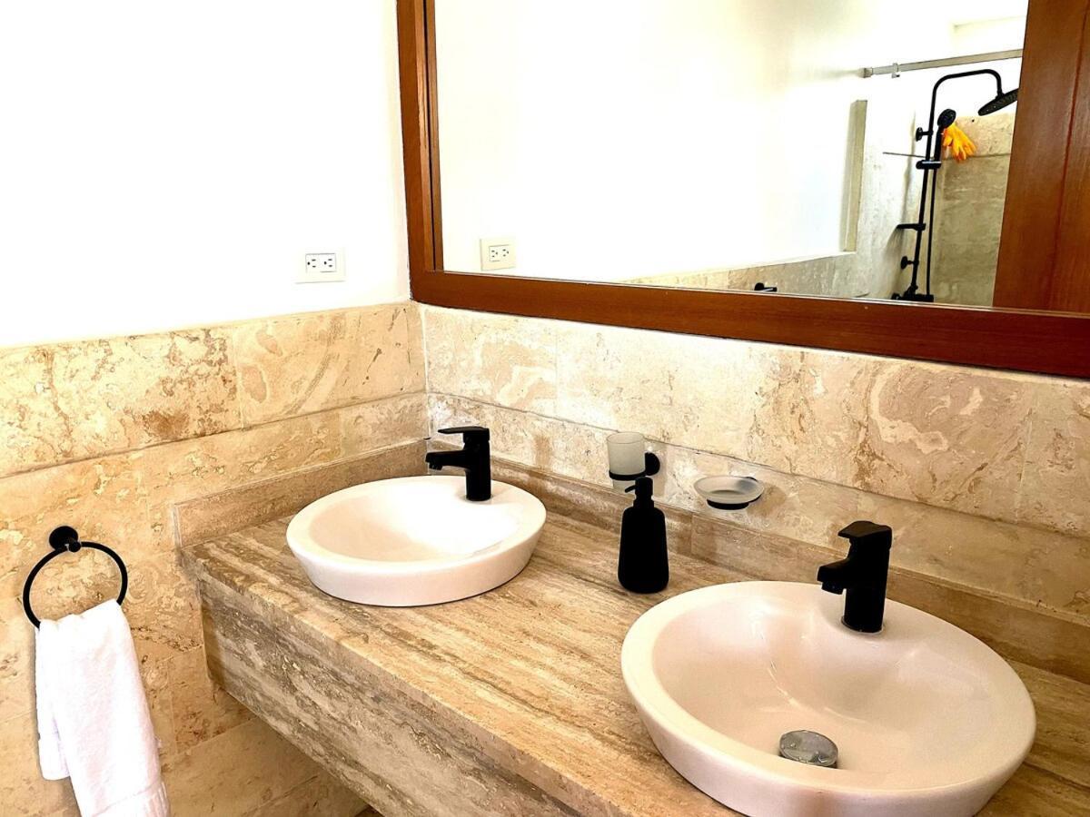 Cocotal Lakeview Penthouse Apartment *