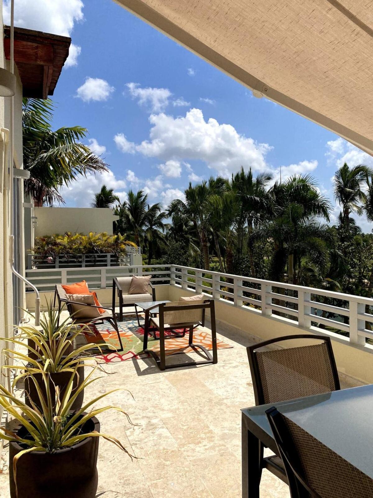 Cocotal Lakeview Penthouse Apartment Punta Cana