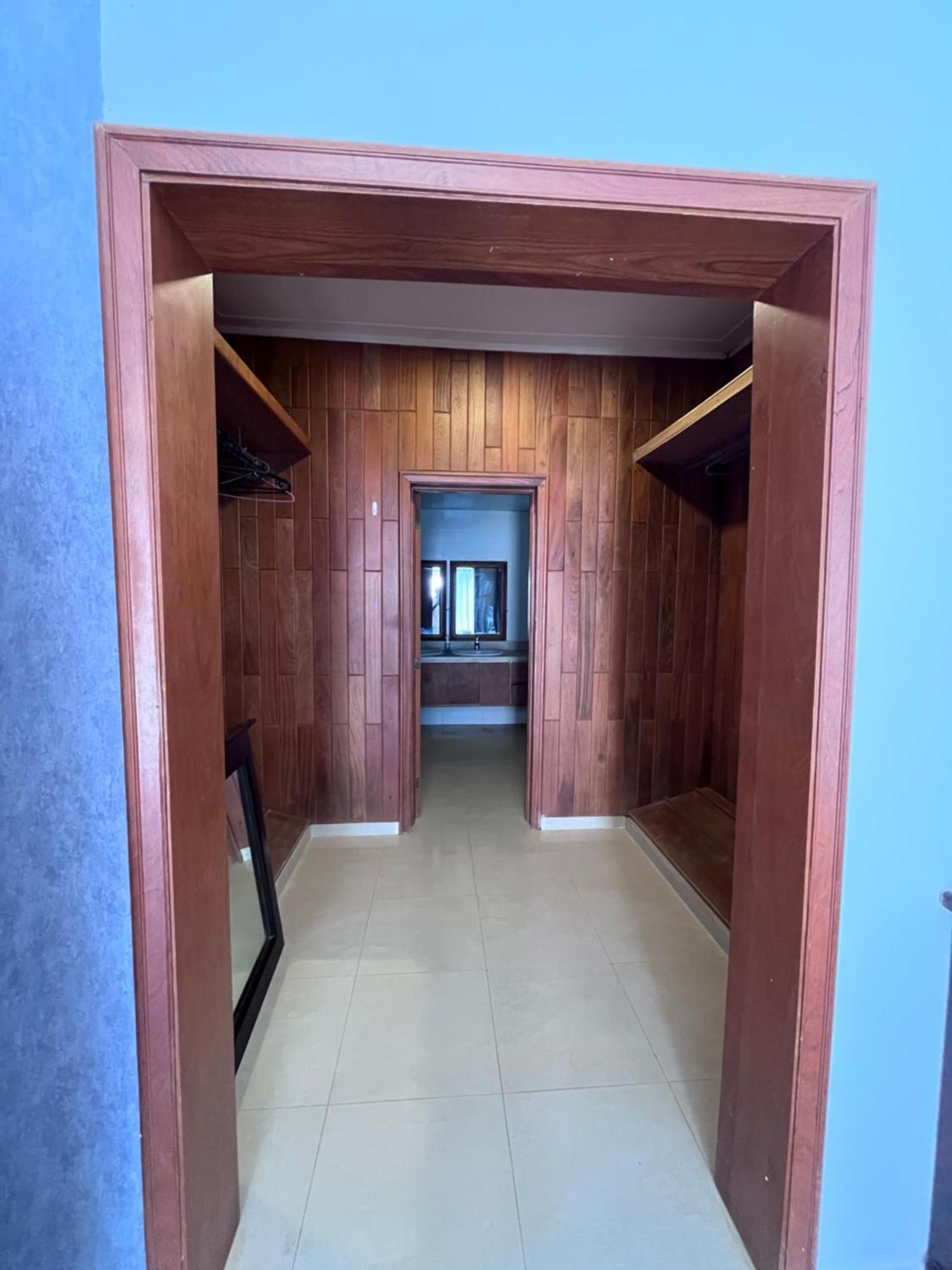 Hospedagem domiciliar Beachside Private & Private Bathroom In Spacious Punta Cana