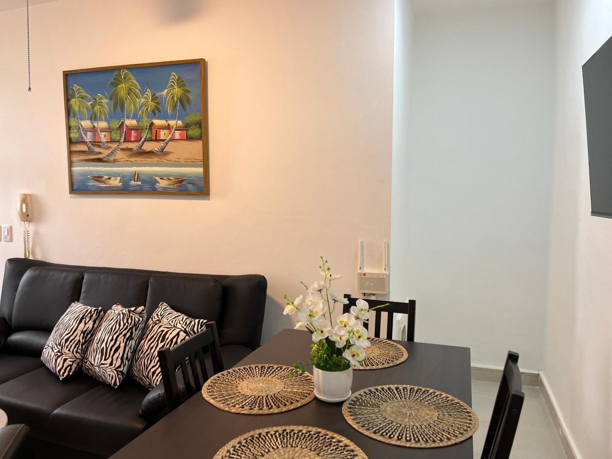 Cozy - 4 Min To The Apartment