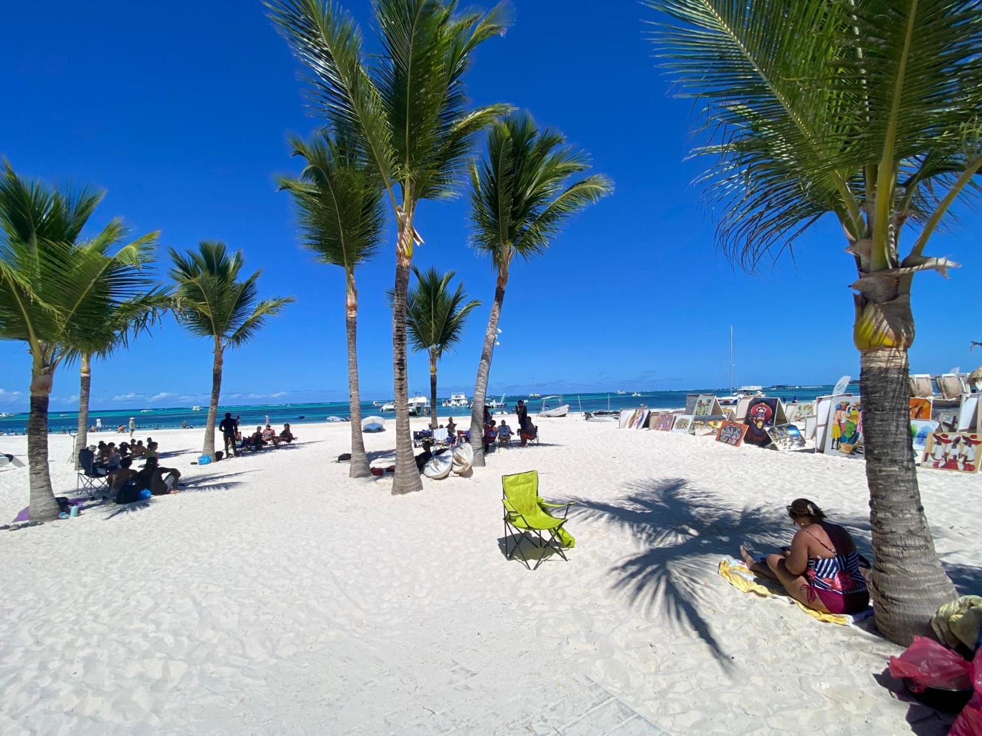Paradise Close To The Pool Free Parking,wifi- Apartamento