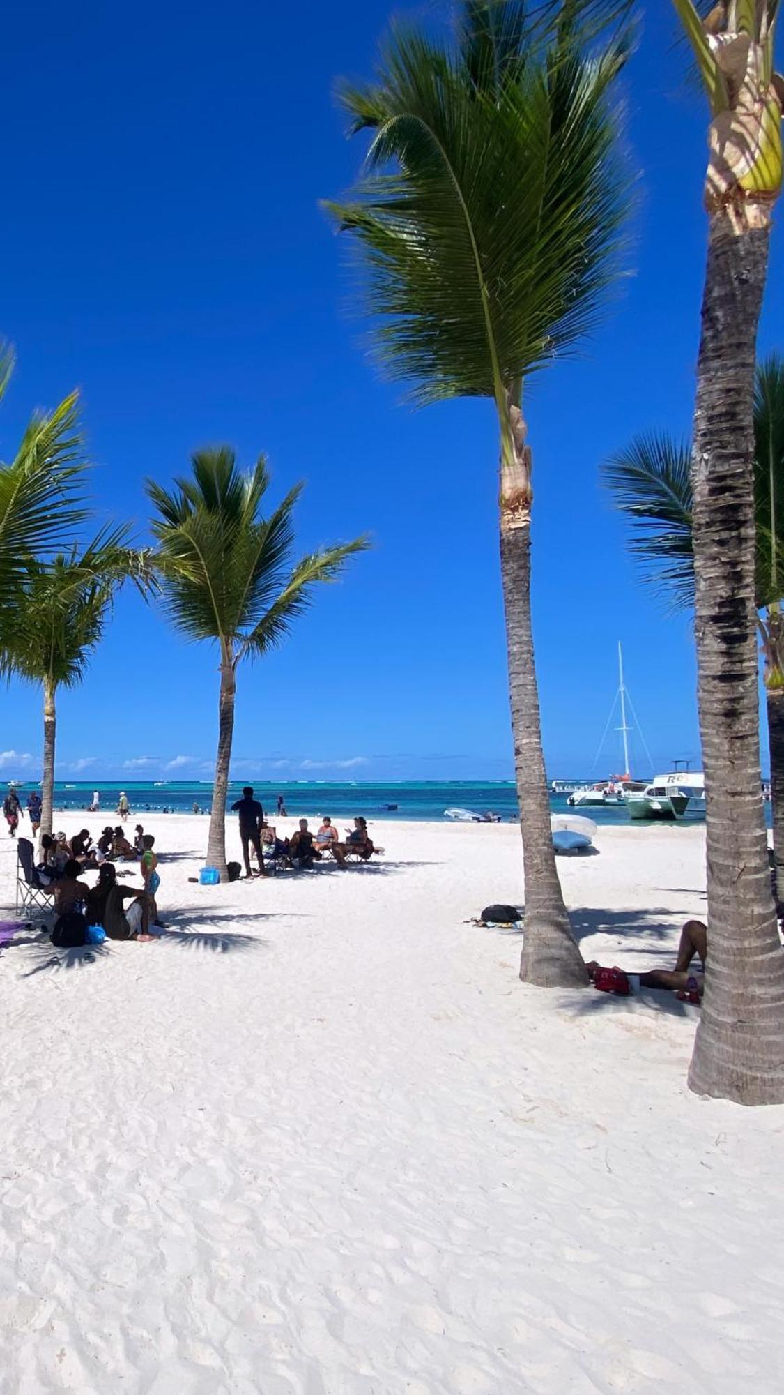 Paradise Close To The Pool Free Parking,wifi- *