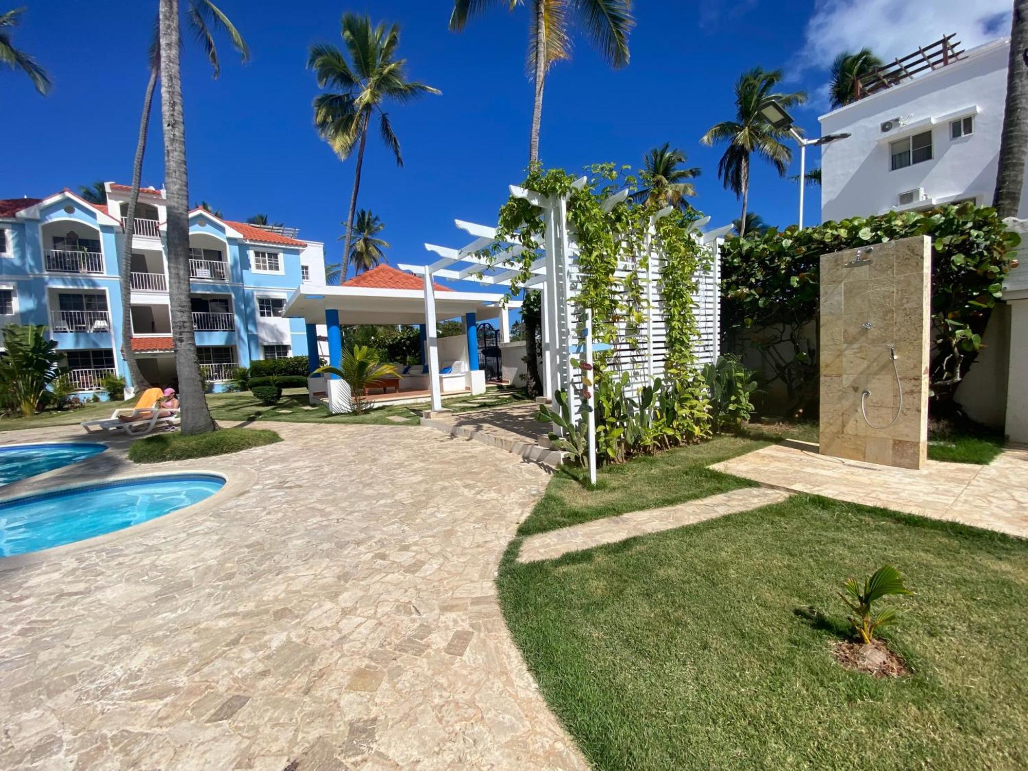 Madonna1 Pool Corales Arenas De Bavaro Punta Cana