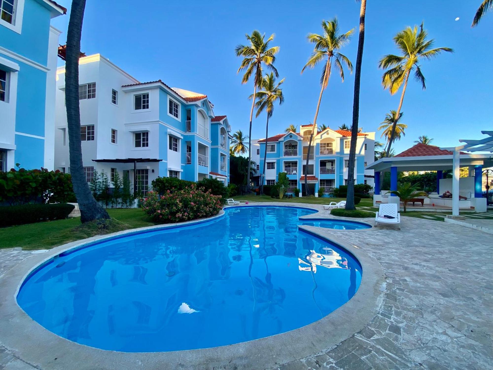 Madonna Pool Corales Punta Cana