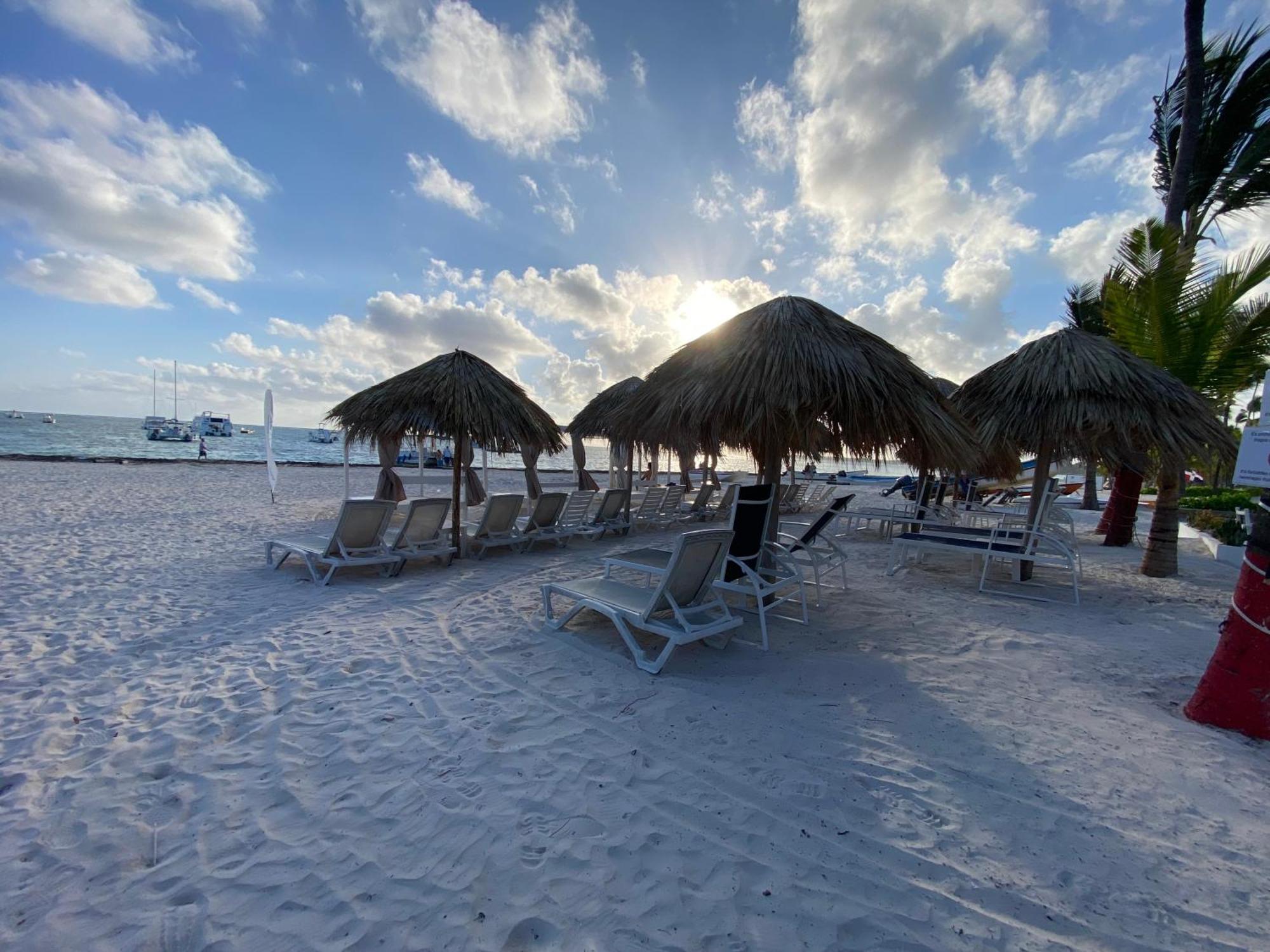 Radiant Realm Free Parking Bbq Corales Punta Cana