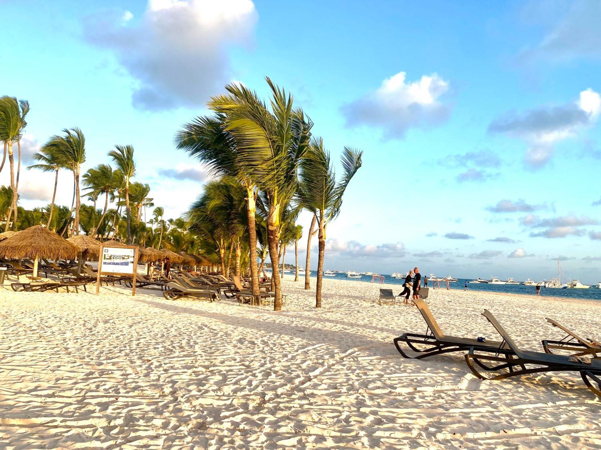 Radiant Realm Free Parking Bbq Corales * Punta Cana
