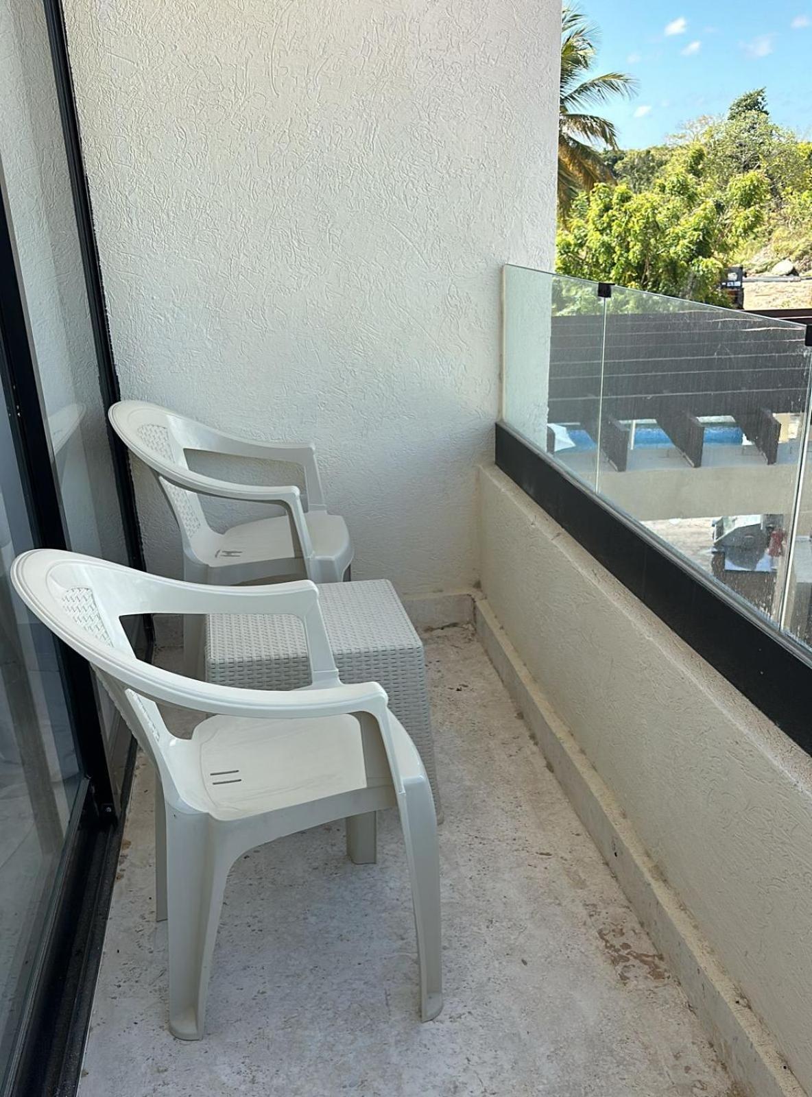 New Spacious & Bright 2br & 2ba, Pool & Shuttle, Wifi & Ac Gold Reef 209 *