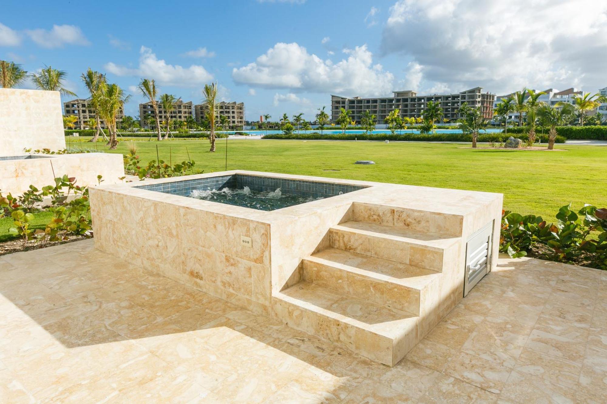 Apartment Luxury Oasis In