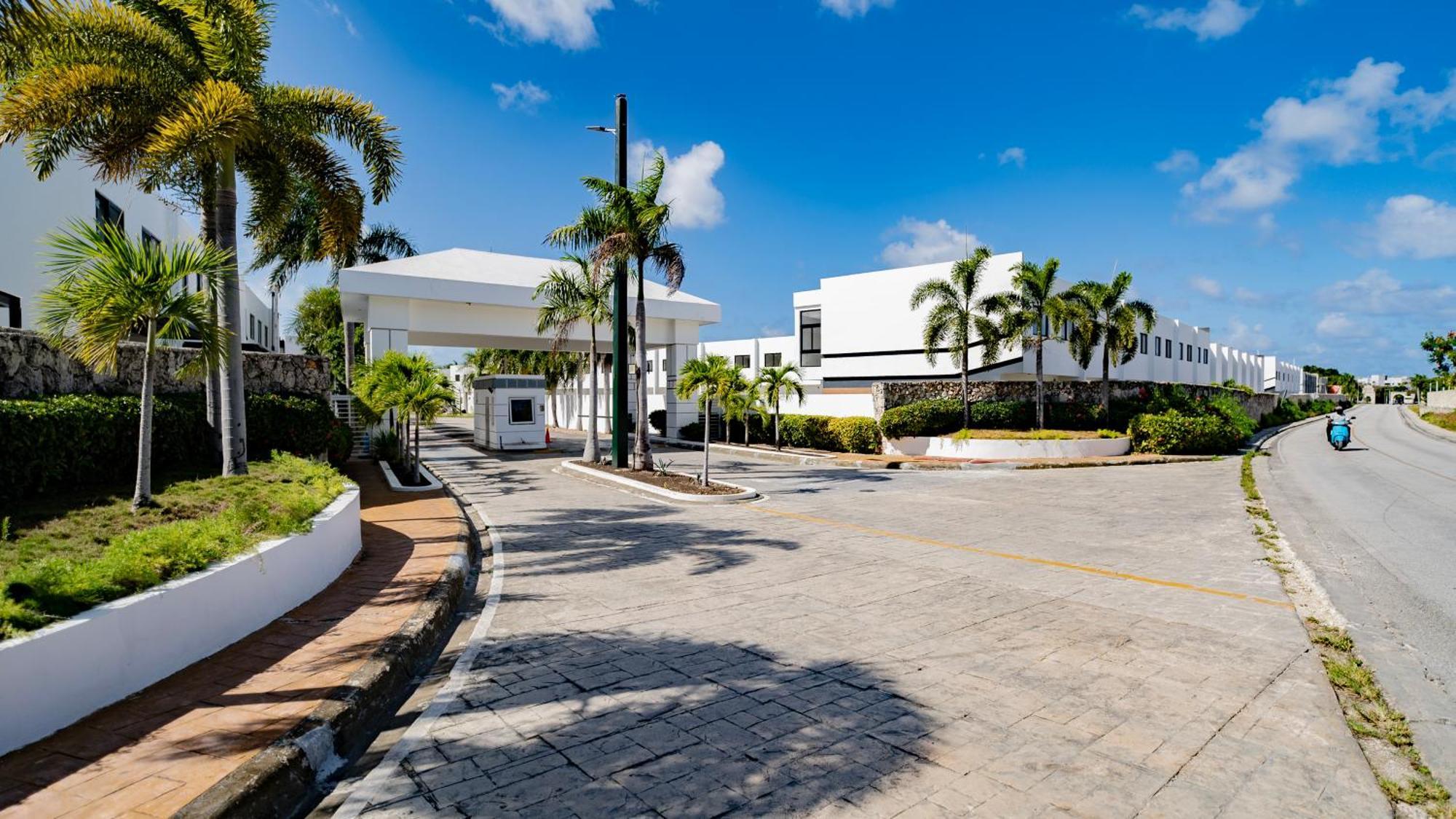 Caribbean Tropical - Free Electricity Included Punta Cana