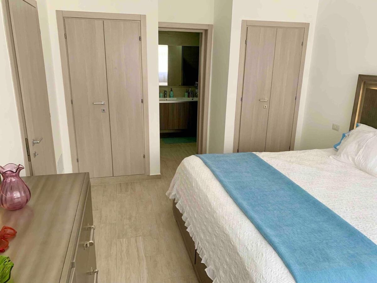 Luxurious Spacious 2-bedroom Apartment, Steps From Apartamento Punta Cana