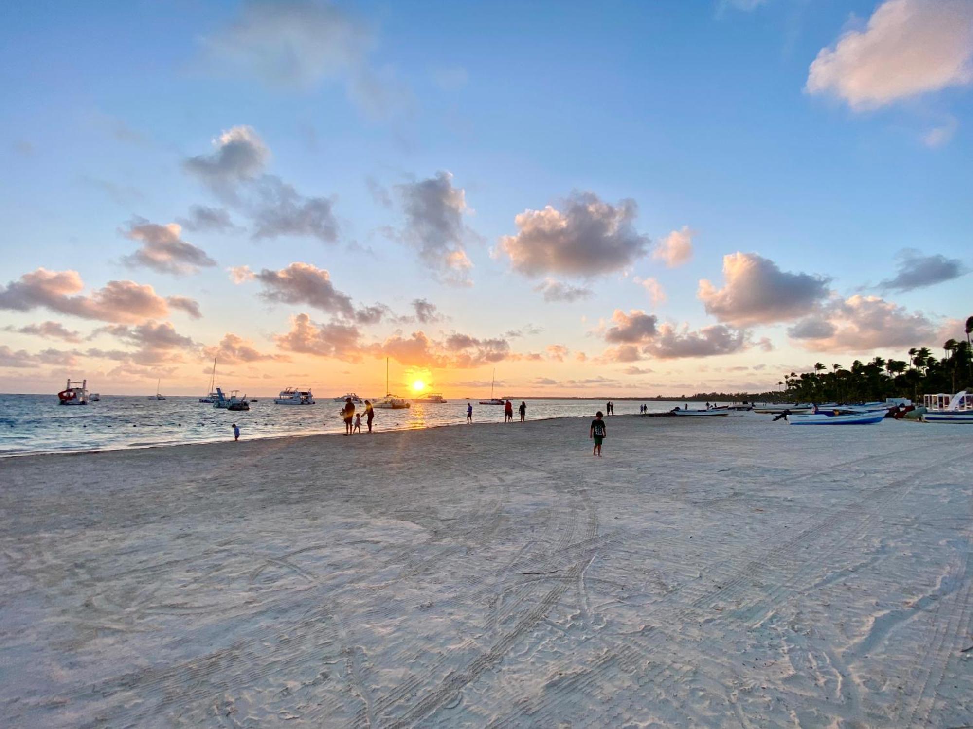 Beautiful Place In Corales Bavaro *