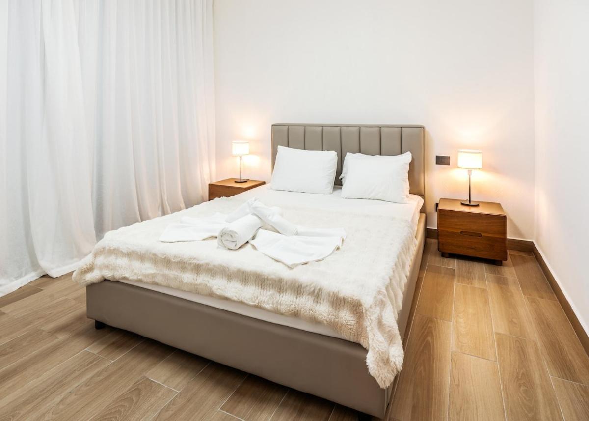 Luxury Apartment, Pool, Close To The